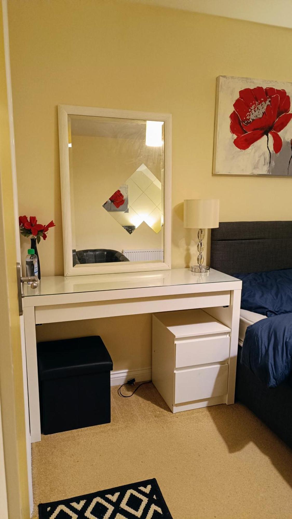 Apartment Ensuite Double Bedroom In A 2 Bed Spacious